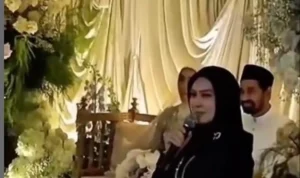 Hana Syeh Sy’oh, Mualem Diduga Menikah di Malaysia, Netizen: Saya Kali ini Menangis Pak Potongan video diduga Gubernur Aceh Muzakir Manaf alias Mualem menikahi pengusaha cantik di Malaysia. (Asoetanyoeaceh.com/Istimewa)